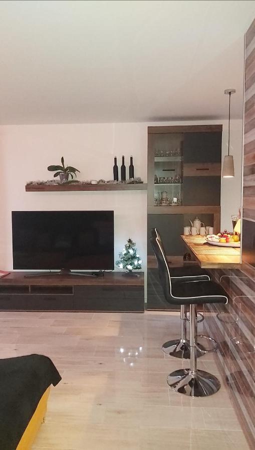 Apartman Navrchu Brezno Εξωτερικό φωτογραφία