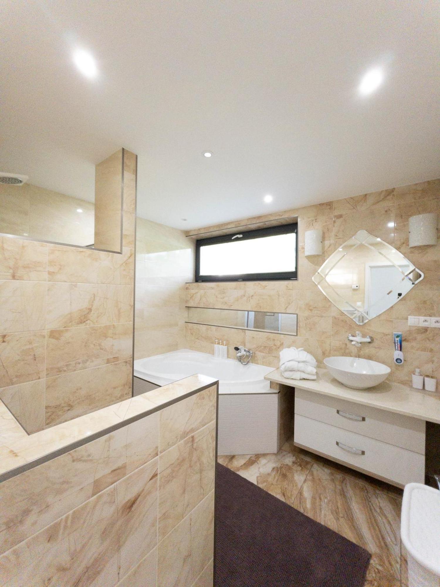 Apartman Navrchu Brezno Εξωτερικό φωτογραφία